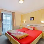 Cozy Apartment in Saalbach Hinterglemm near Ski Area
